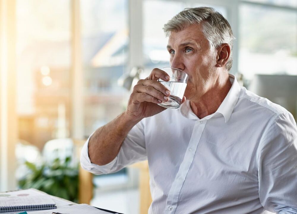 Instructions pour les hommes sur la façon d'utiliser les capsules Prostovit